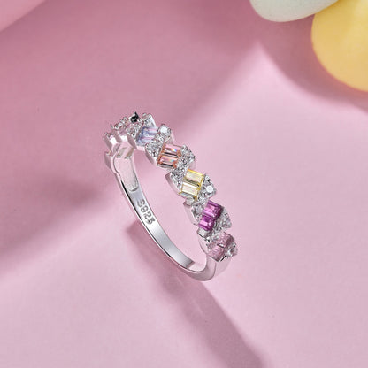 [Sparkling Aurora]Delicate Vibrant Emerald Cut Daily Ring