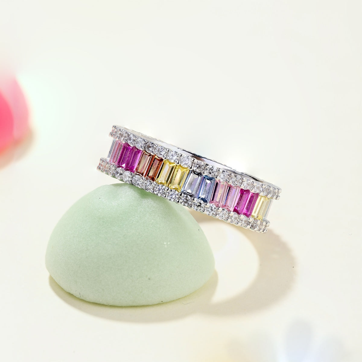 [Sparkling Aurora]Dainty Kaleidoscopic Emerald Cut Daily Ring