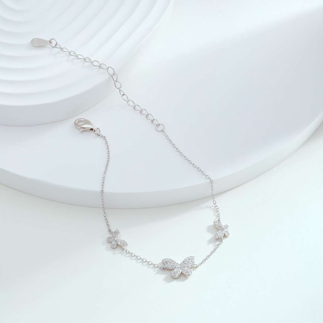 [Sparkling Aurora]Delicate Butterfly Pendant Bracelet