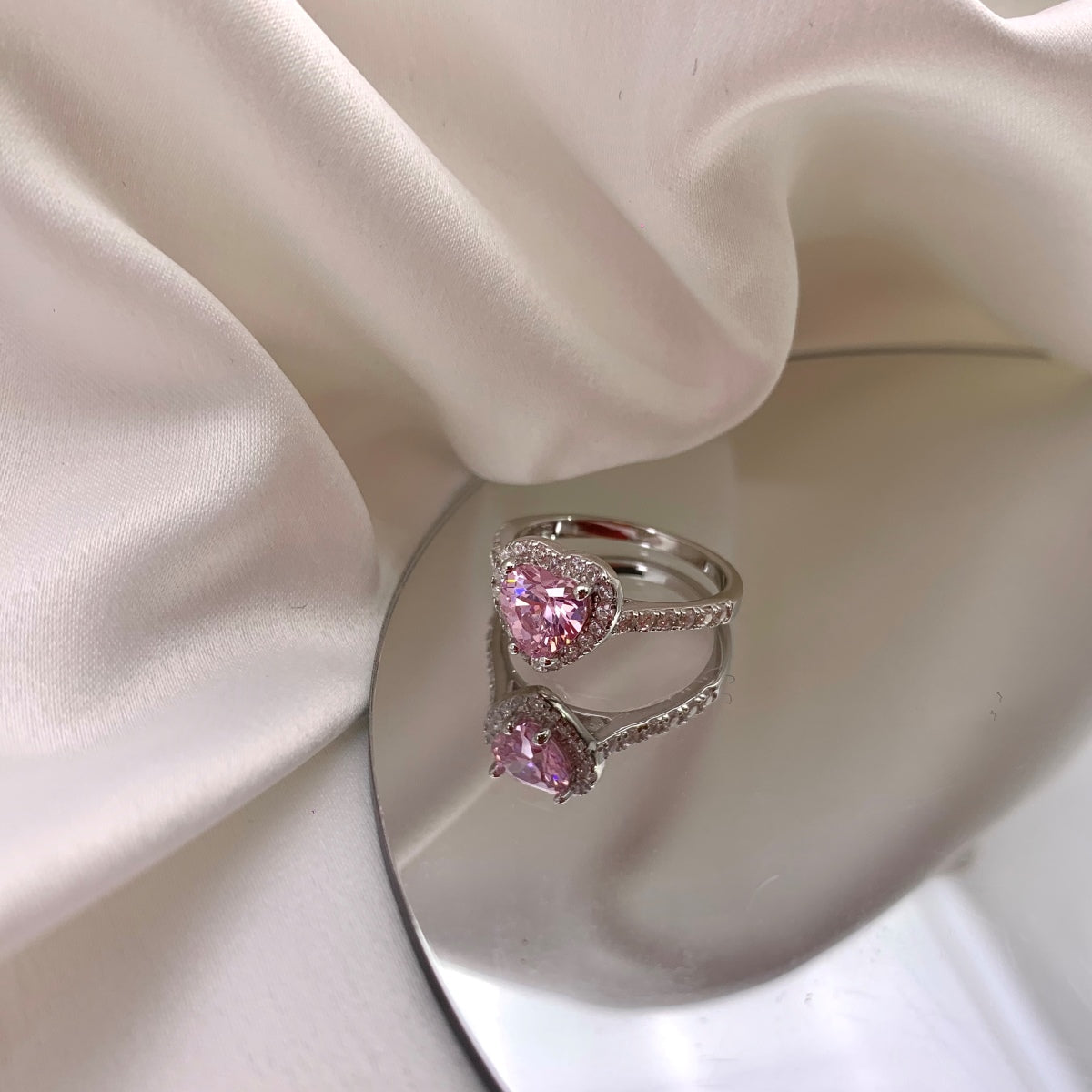 [Sparkling Aurora]Eternity Splashy Romantic Heart Shape Lover Ring