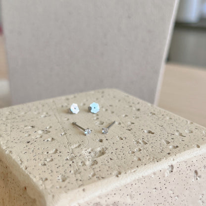 [Sparkling Aurora]Delicate Solitaire Earrings