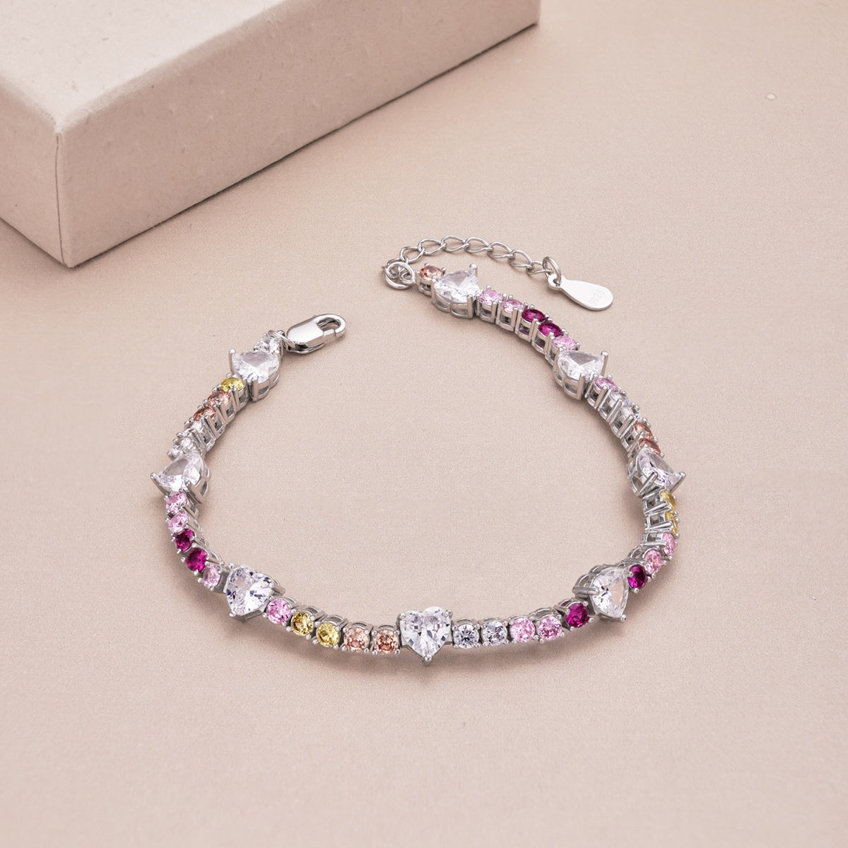 [Sparkling Aurora]Romantic Heart Shape Round Cut Lover Bracelet