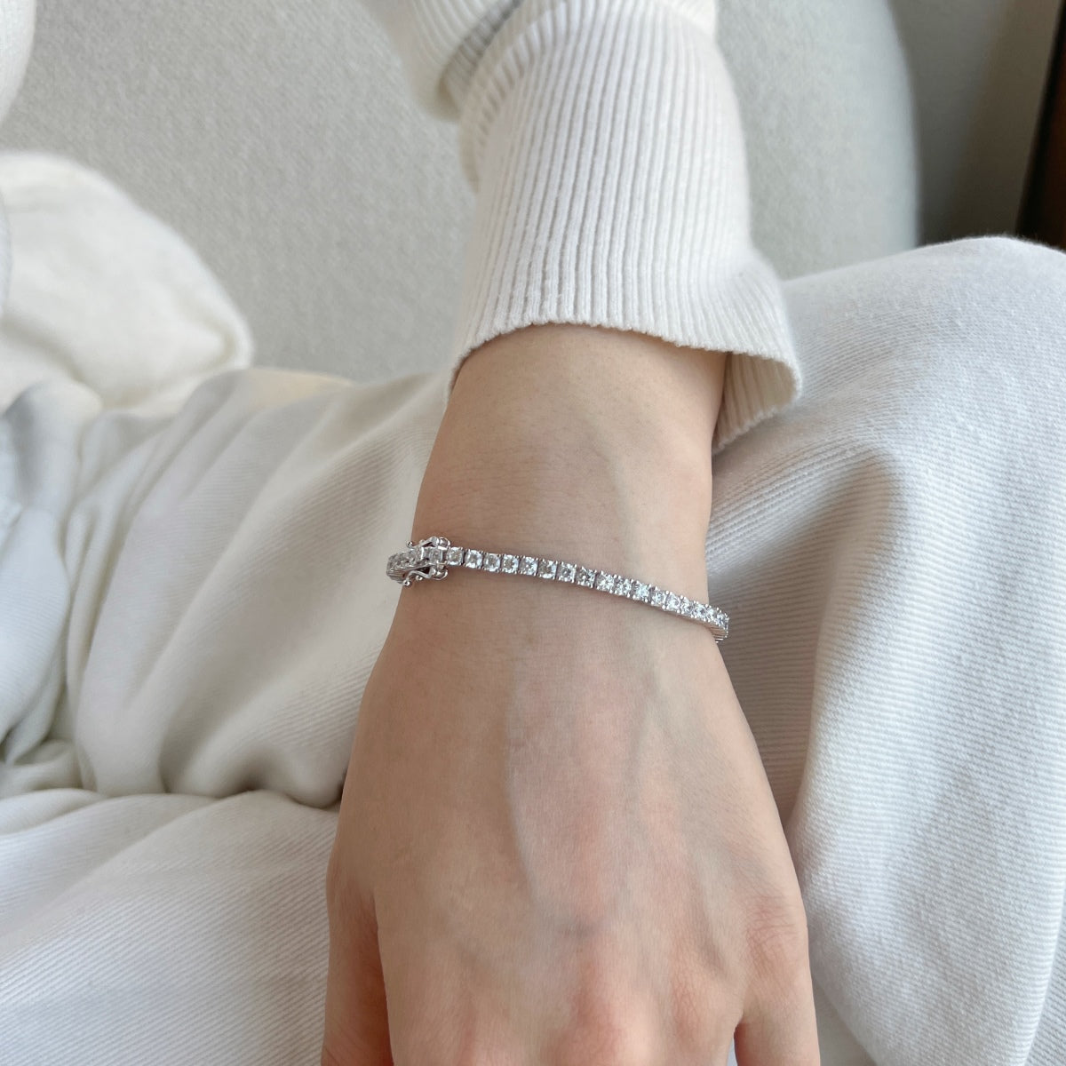 [Sparkling Aurora]Dainty Charming Round Cut Tennis Bracelet